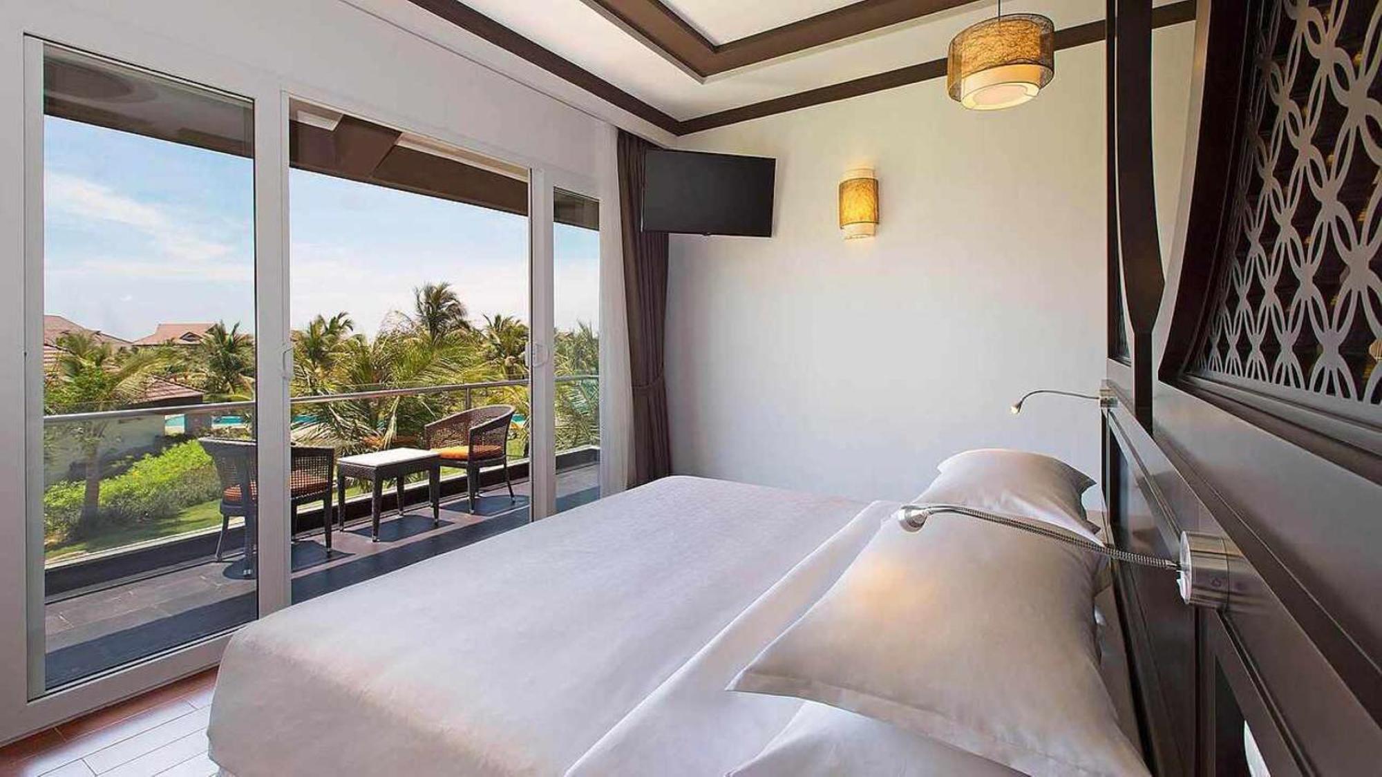 Robinson Nam Hoi An Hotel Tam Ky Exterior photo