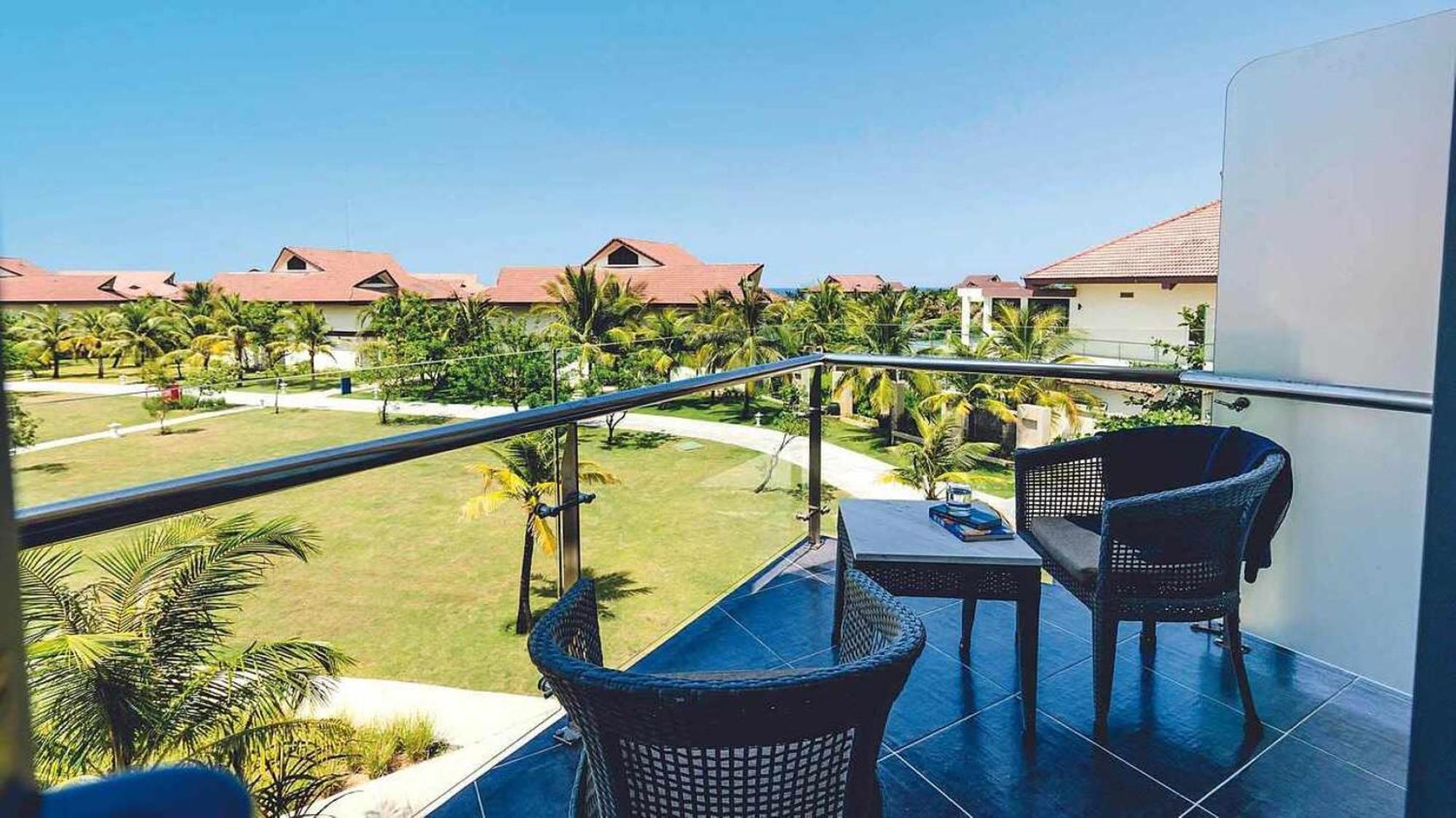 Robinson Nam Hoi An Hotel Tam Ky Exterior photo